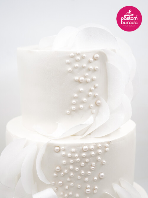 İnci Detay Nişan Pastası