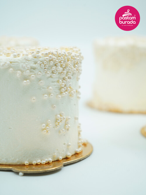 İnci Detaylı Tek Pasta