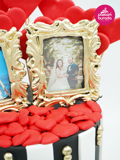 Kalp Ve Çerçeve Detay Tasarım Pasta