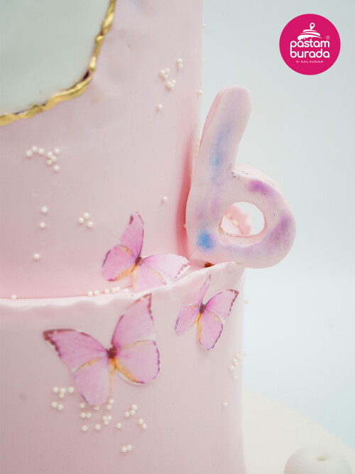 Kelebek Detaylı Konsept Pasta