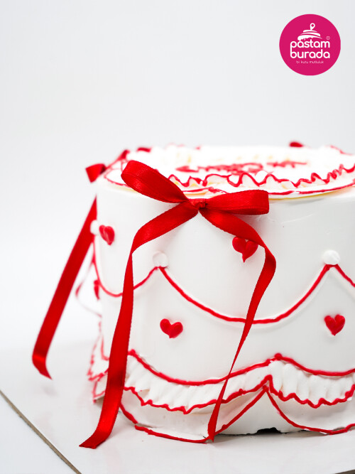 Kırmızı Kurdele Detay Naked Cake
