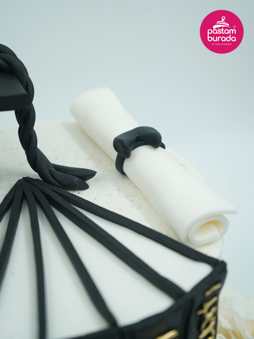 Kitap Detay Mezuniyet Konsept Pasta