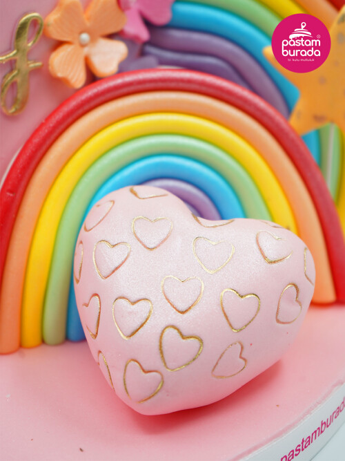 Kız Çocuk ve Unicorn Pasta