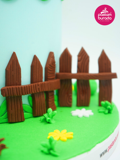 Koca Ayı ve Maşa Pasta