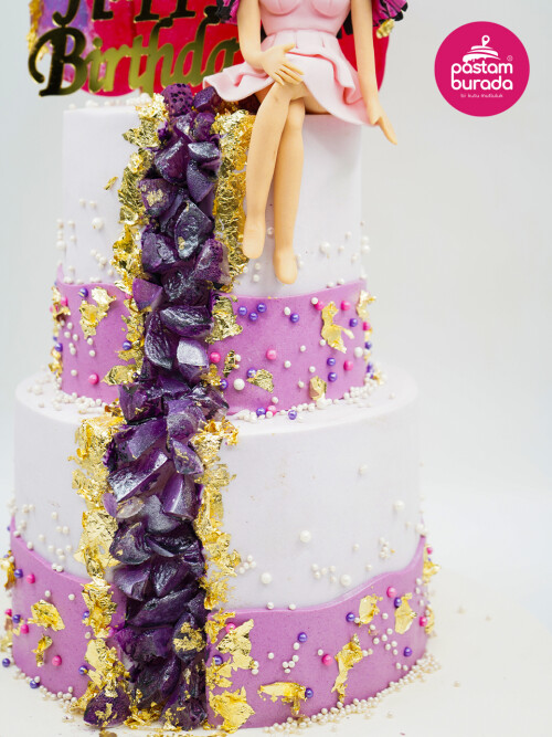 Kristal Ve Kadın Figür Tasarım Pasta