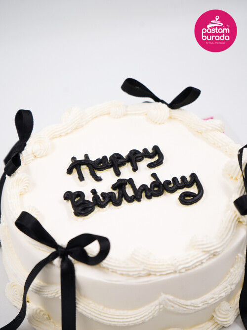 Kurdele Detay Naked Cake