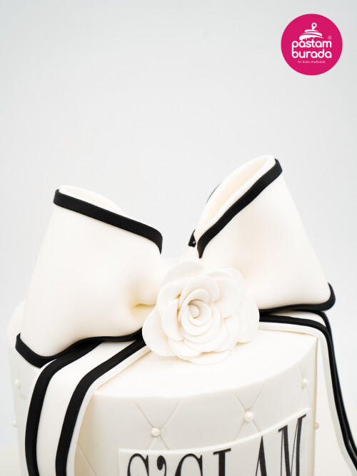 Kurdele Detay Tasarım Pasta