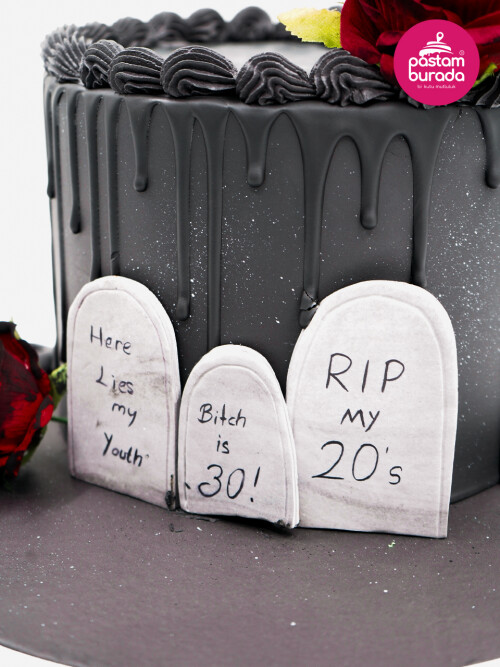 Mezar Taşı Temalı Pasta