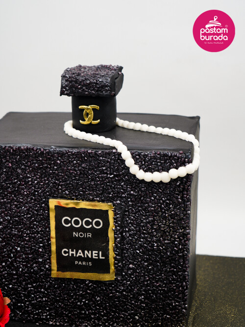 Parfüm Şişesi Tasarım Pasta