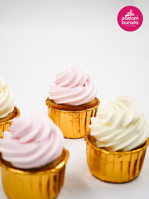 Pembe Beyaz Kremalı Cupcake