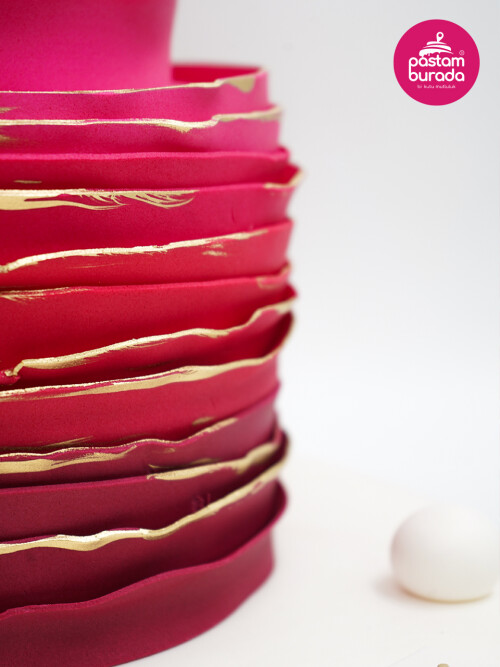 Pembe Çiçek Detay Tasarım Pasta