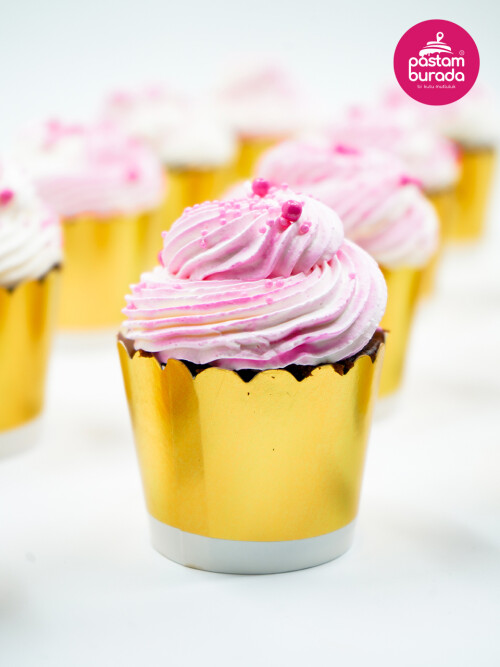 Pembe Cupcake