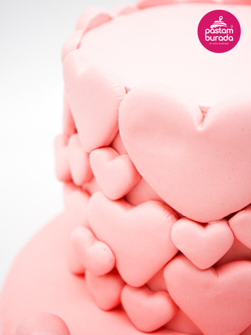 Pembe Kalp Tasarım Pasta