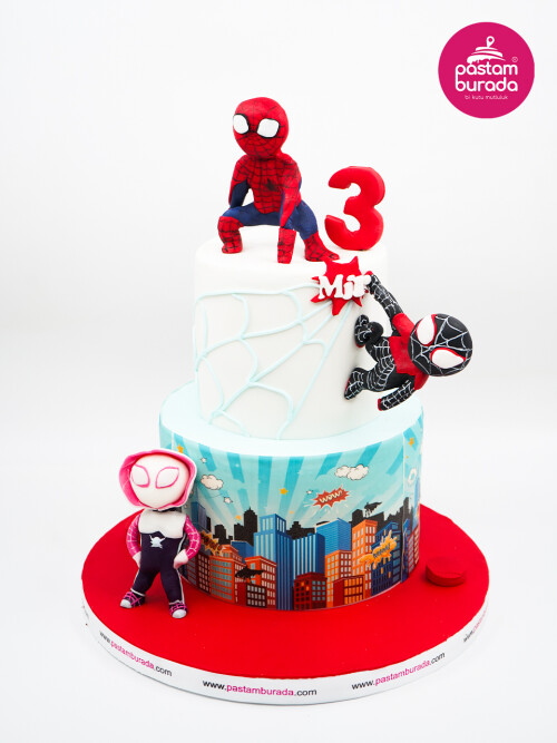 Süper Kahraman Konsept Pasta