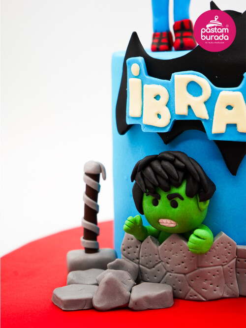 Süper Kahramanlar Konsept Pasta