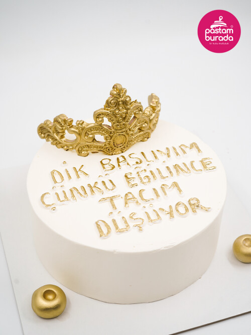 Taç Detay Naked Cake