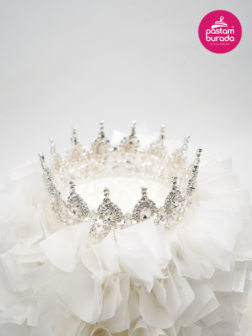 Taç Detay Tasarım Pasta