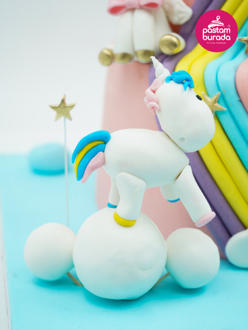 Unicorn Ve Gökkuşağı Konsept Cake