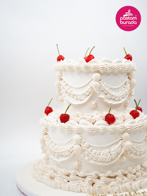 Vişne Süslemeli Naked Pasta