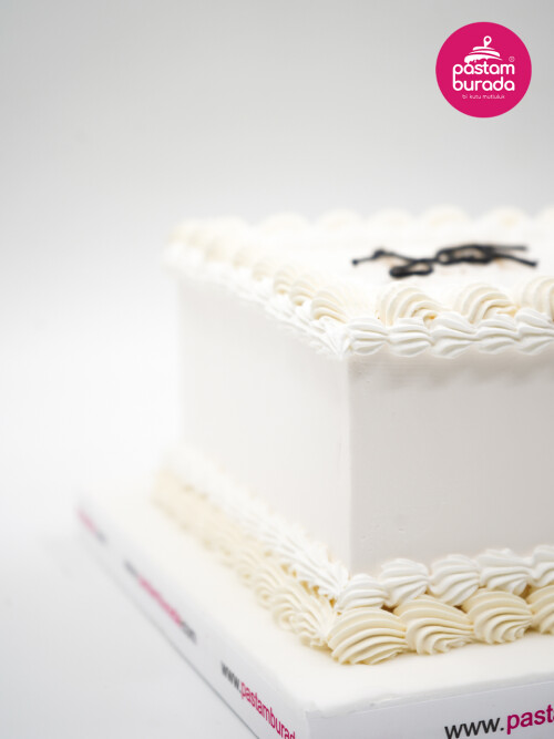 Beyaz Kare Naked Cake