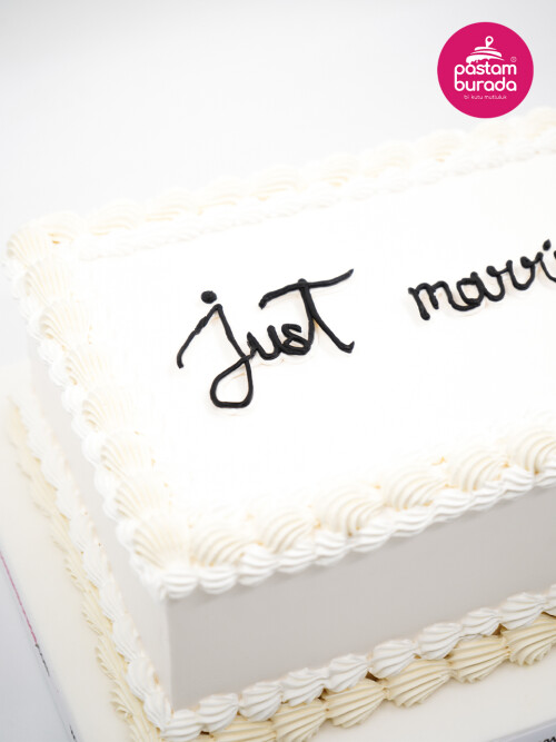Beyaz Kare Naked Cake
