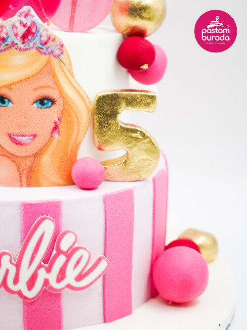 Çizgi Film Karakterli Pembe Tasarım Pasta