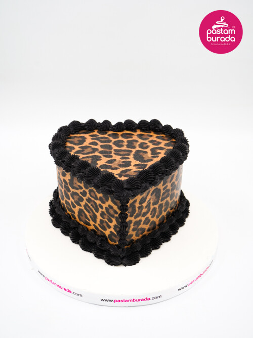 Leopar Detay Tasarım Pasta