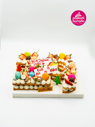 19 Rakamı Meyveli Konsept Pasta