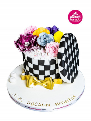 Çiçek Kutusu Model Konsept Doğum Günü Pastası