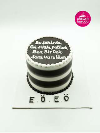 Kremalı Minimal Konsept Pasta