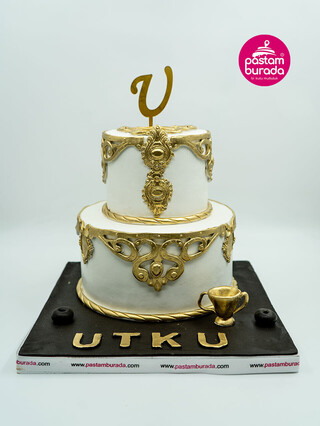 Gold İşlemeli Butik Pasta