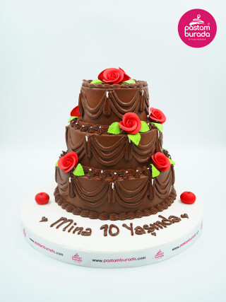 Gül Süslemeli Konsept Pasta