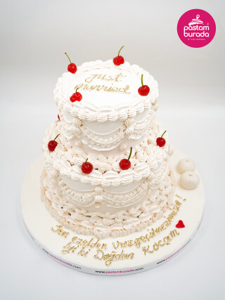 Vişne Süslemeli Naked Pasta