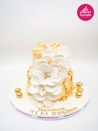 Çiçek Detay Gold Tasarım Pasta