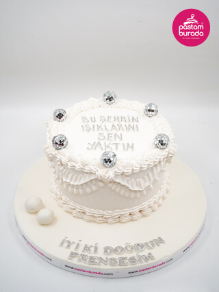 Disko Topu Detay Beyaz Naked Cake